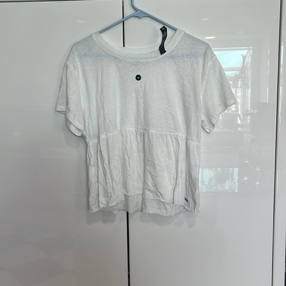 Hollister peplum style tee